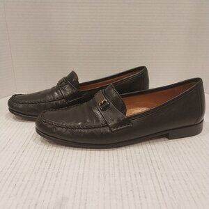 BALLY men's size 10 D black loafer.